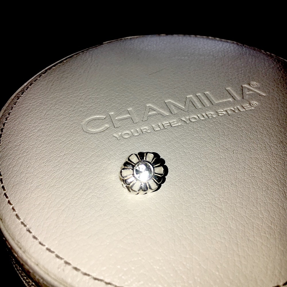 Chamilia white flower with crystal center